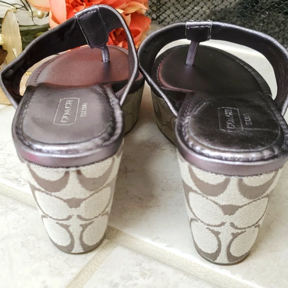 🌟❤ COACH Thong Sandals ❤🌟